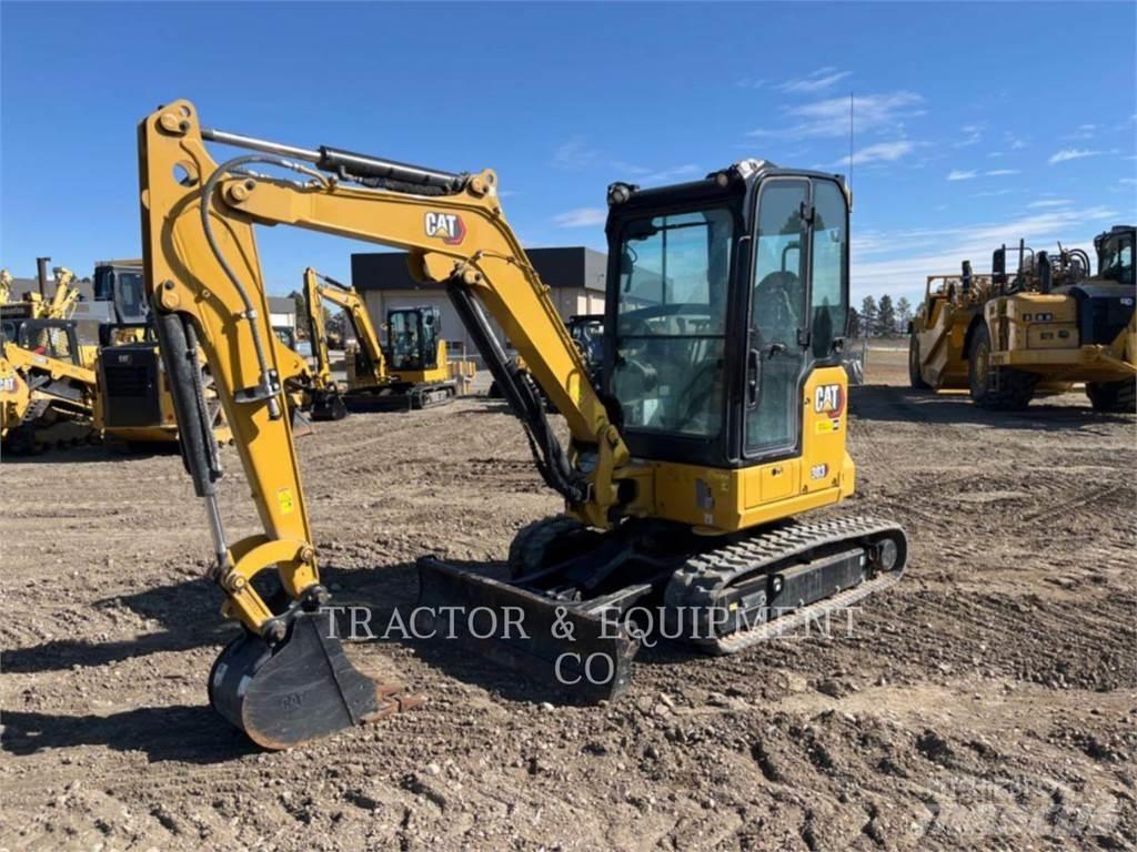 CAT 303 CRCB Pásová rýpadla