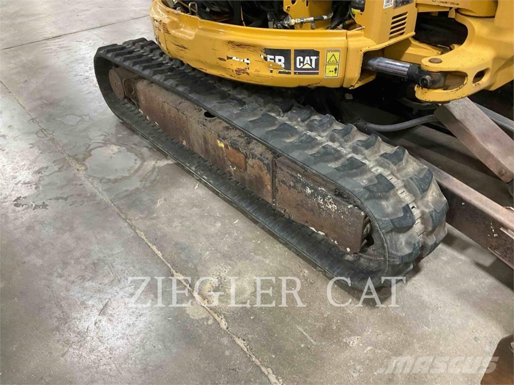 CAT 303C Pásová rýpadla