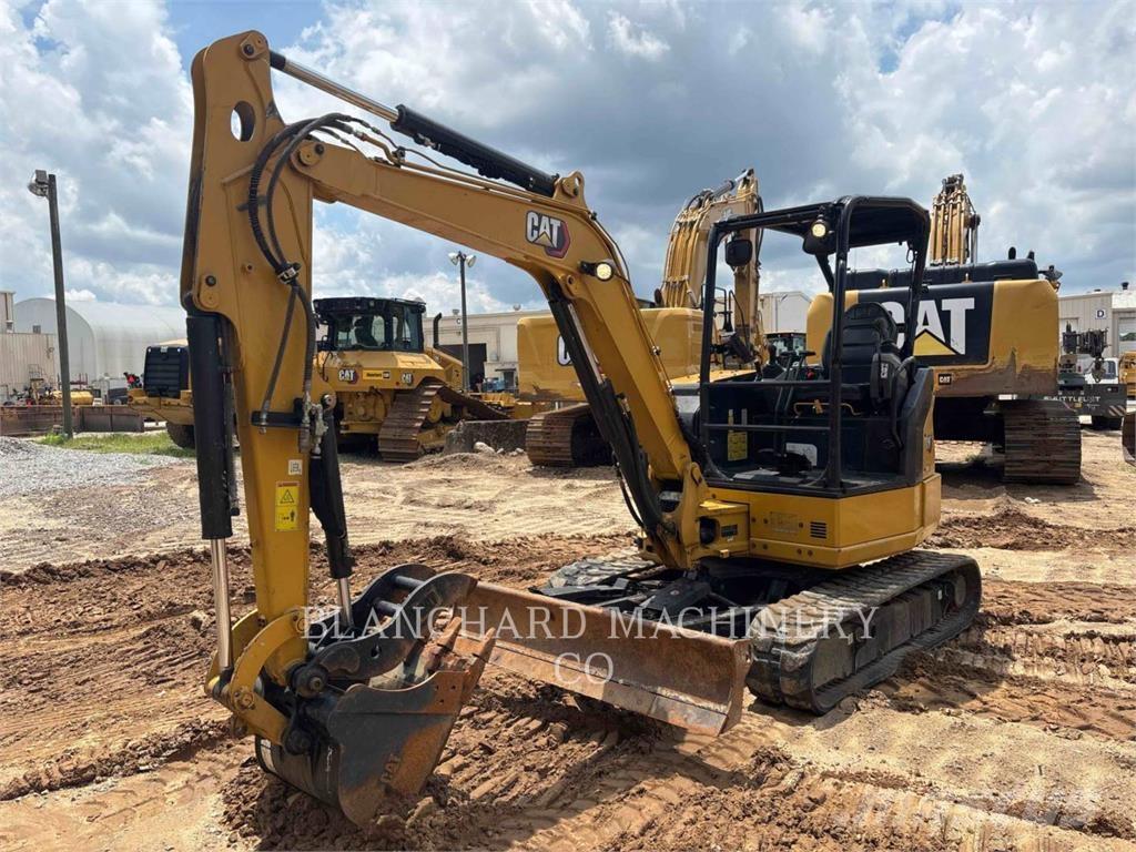 CAT 304 Pásová rýpadla