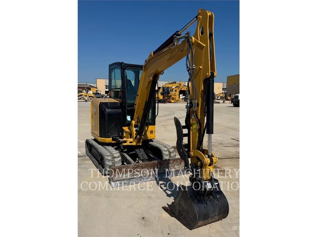 CAT 304 Pásová rýpadla