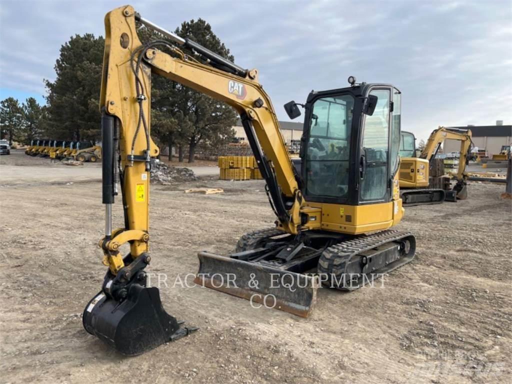 CAT 304 CRCB Pásová rýpadla
