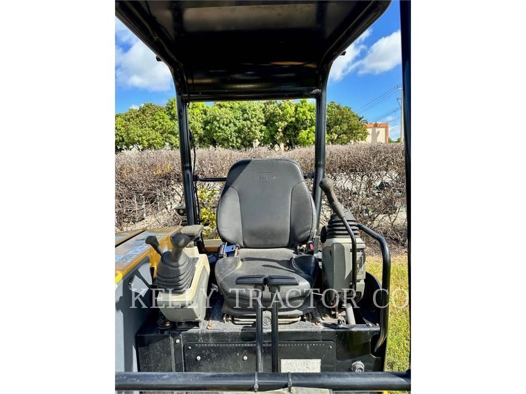CAT 304E2CR Pásová rýpadla