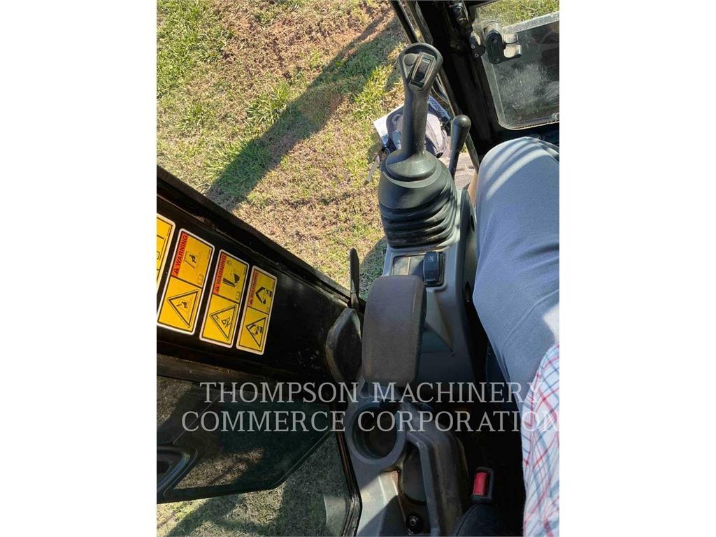 CAT 304E2CR Pásová rýpadla