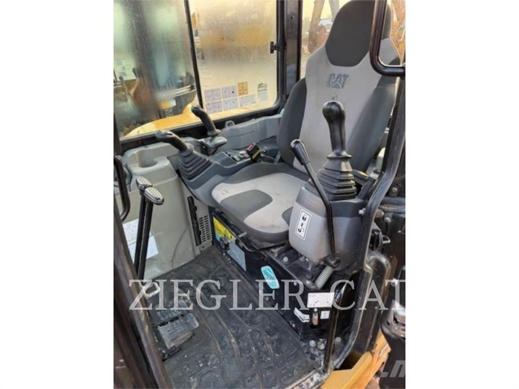 CAT 305.5D Pásová rýpadla