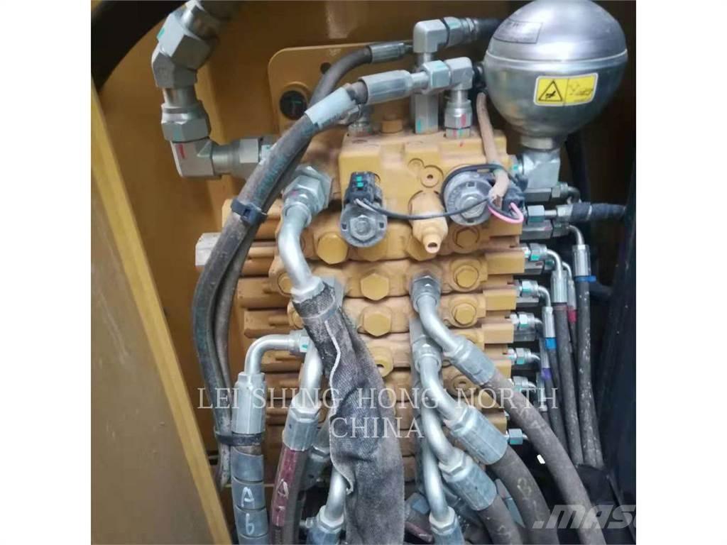 CAT 305.5E2 Pásová rýpadla