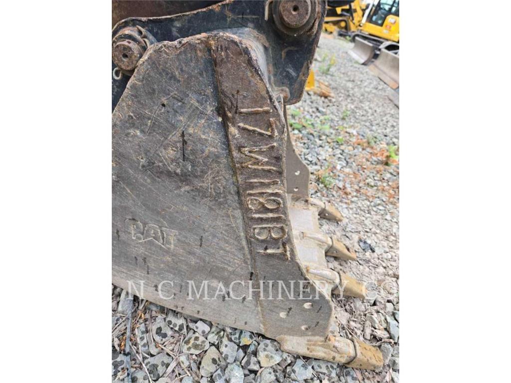 CAT 305.5E2CRB Pásová rýpadla