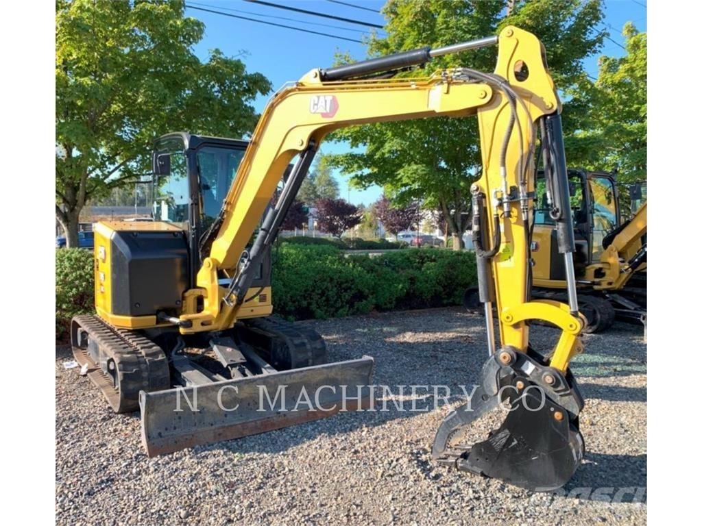 CAT 305 CRCB Pásová rýpadla