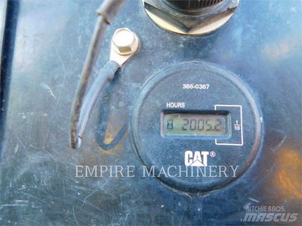 CAT 305E2 OR Pásová rýpadla