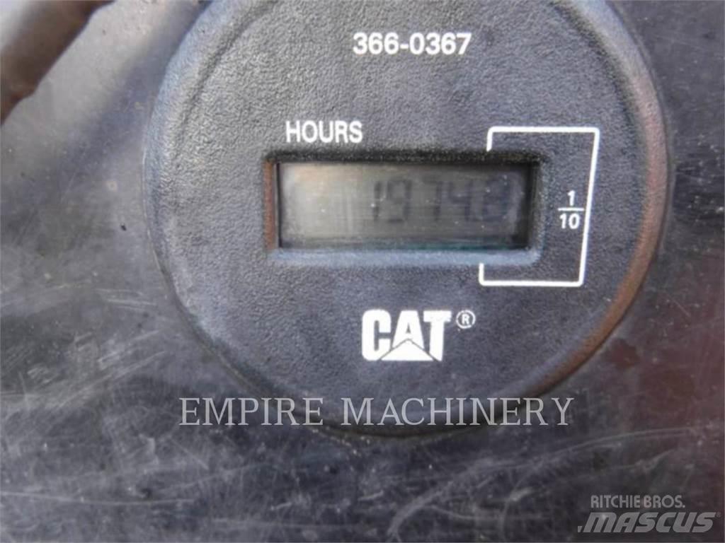 CAT 305E2CR Pásová rýpadla