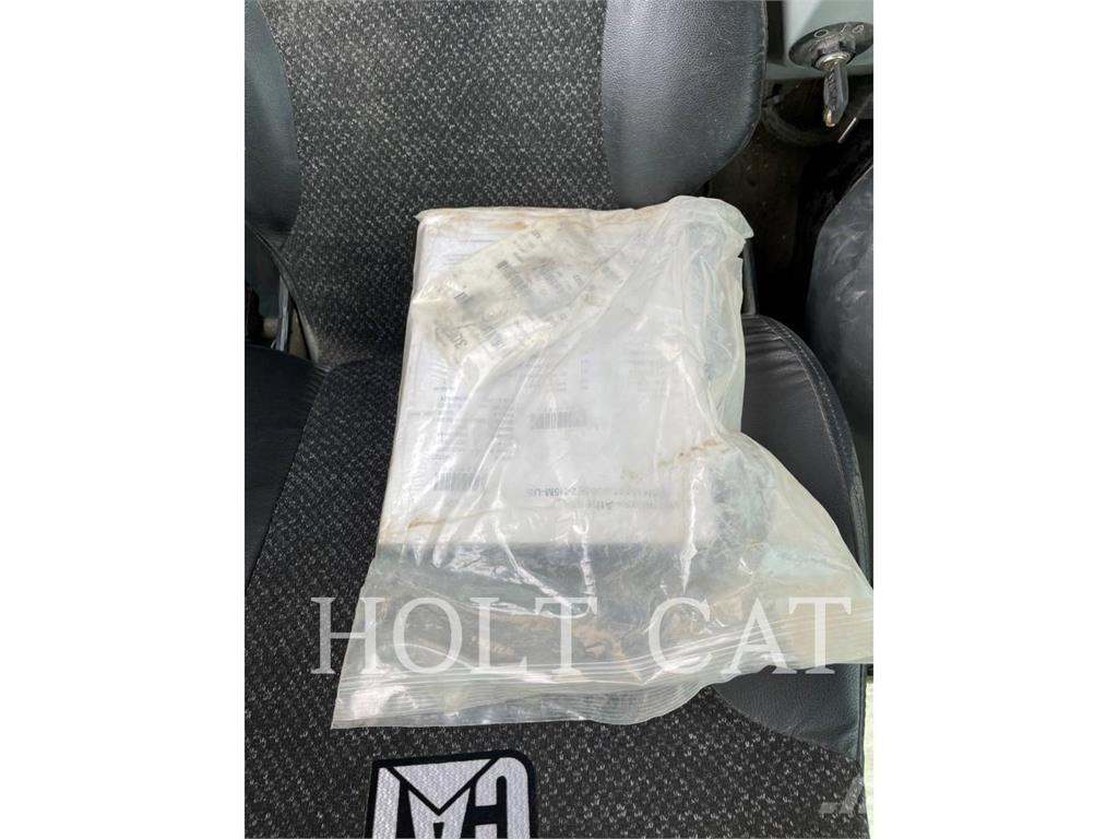 CAT 305E2CR Pásová rýpadla