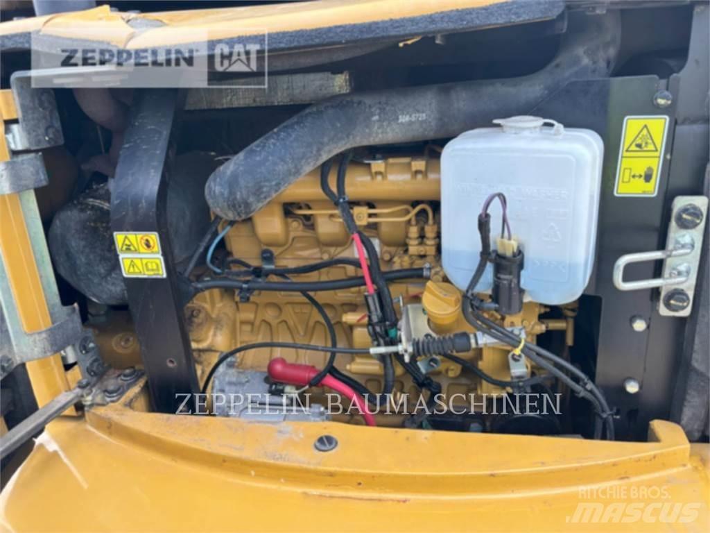 CAT 305ECR Pásová rýpadla