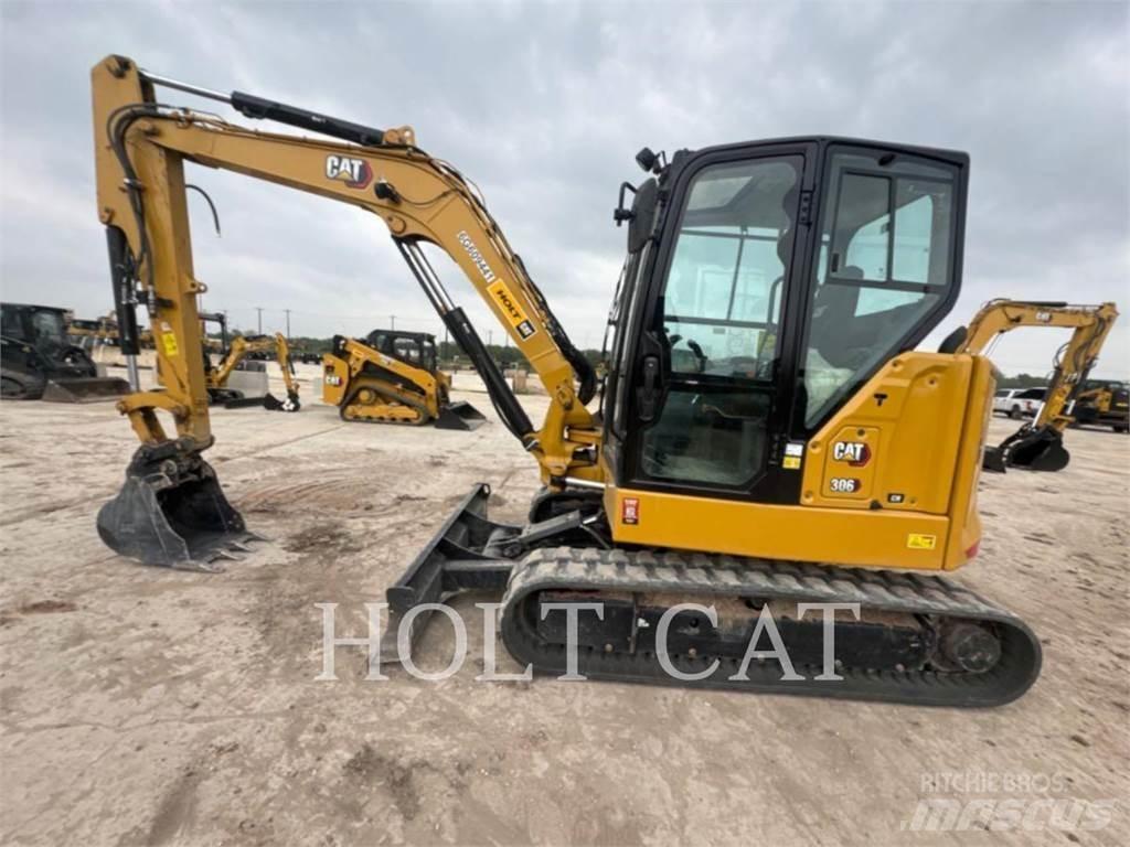 CAT 306 CR Pásové dozery
