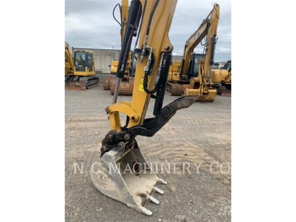 CAT 306 CRCB Pásová rýpadla