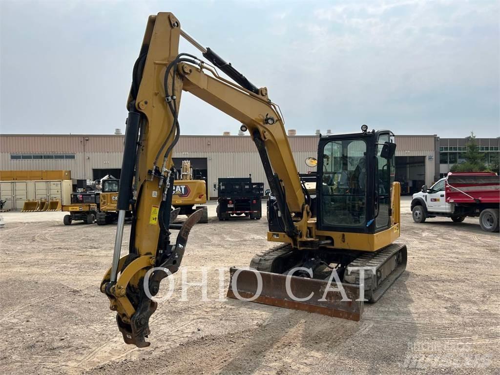 CAT 30607CR Mini rýpadla < 7t