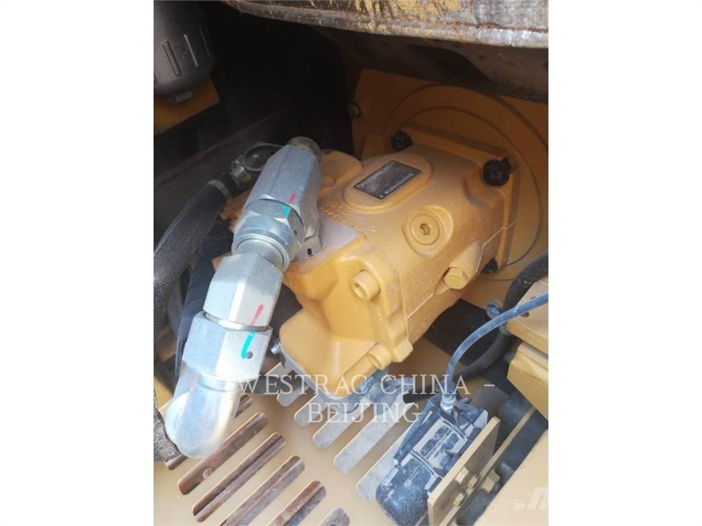 CAT 306E2 Pásová rýpadla
