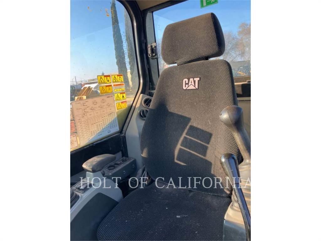 CAT 308E2 Pásová rýpadla