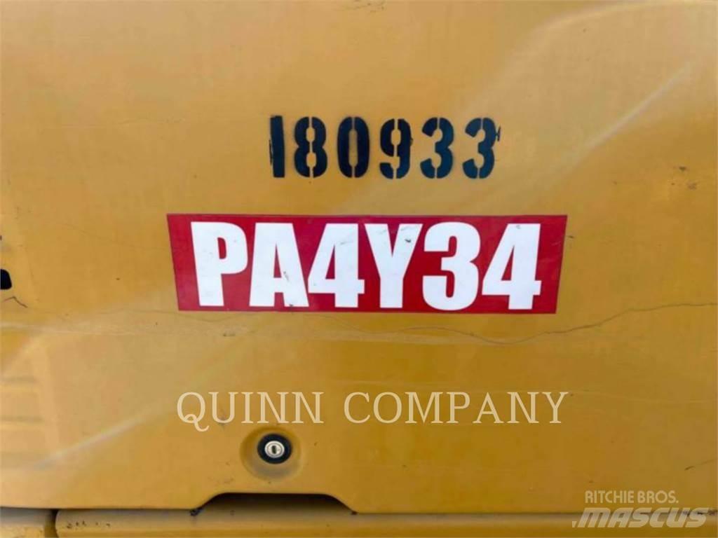 CAT 308E2 Pásová rýpadla