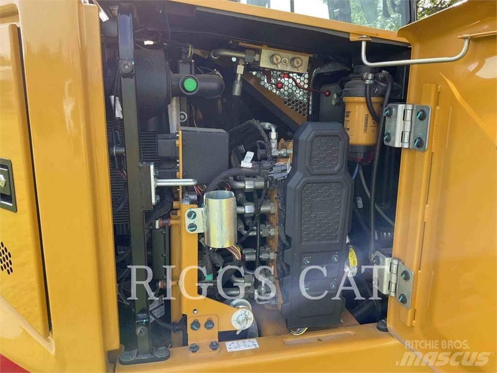 CAT 30907CR Pásová rýpadla