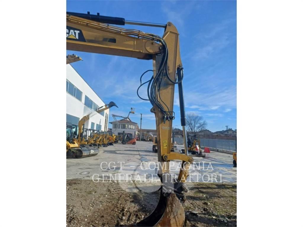 CAT 310 Pásová rýpadla
