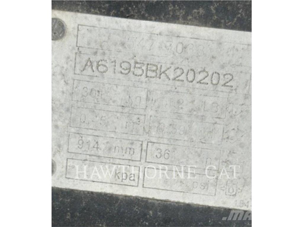 CAT 310 36 BUCKET Lopaty