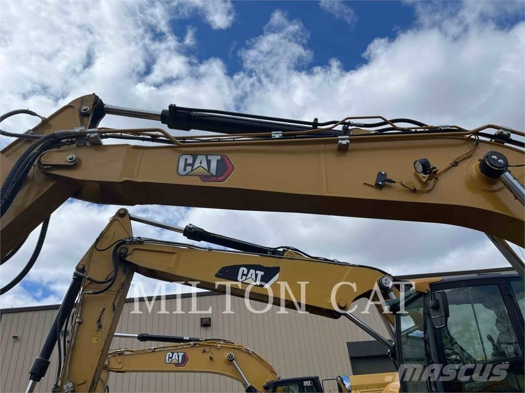 CAT 313 Pásová rýpadla