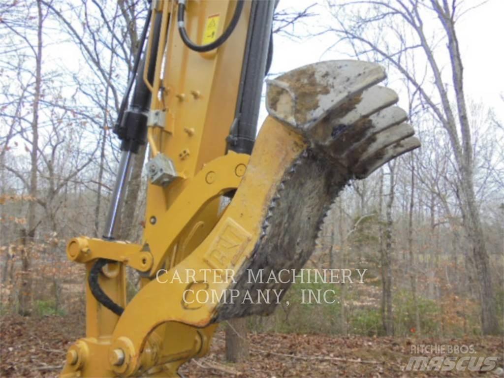 CAT 313-07 Pásová rýpadla