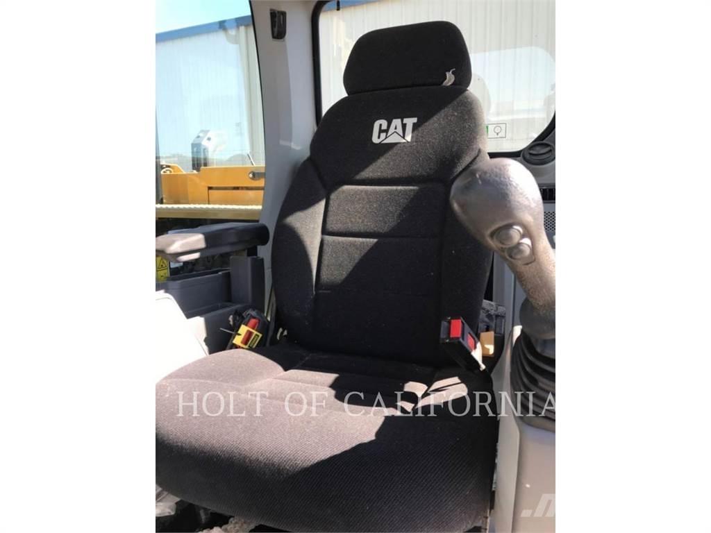 CAT 313 GC Pásová rýpadla