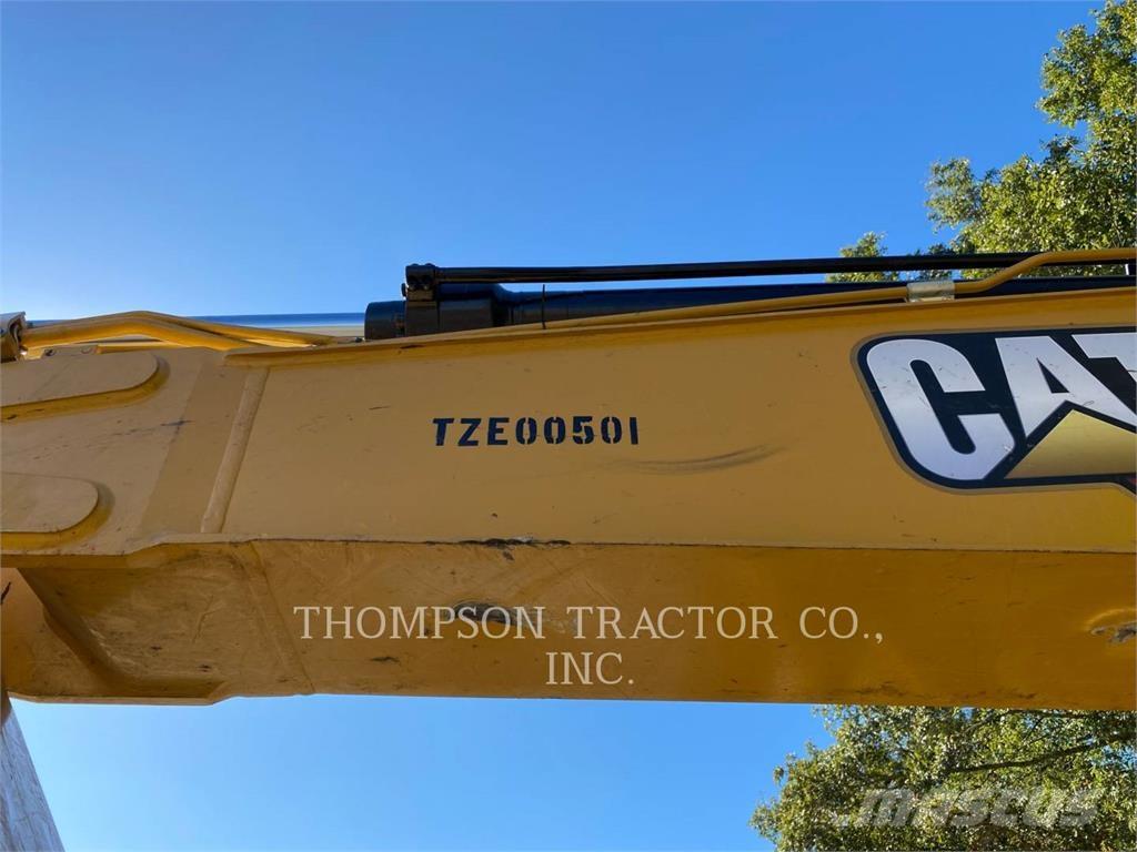 CAT 317 Pásová rýpadla