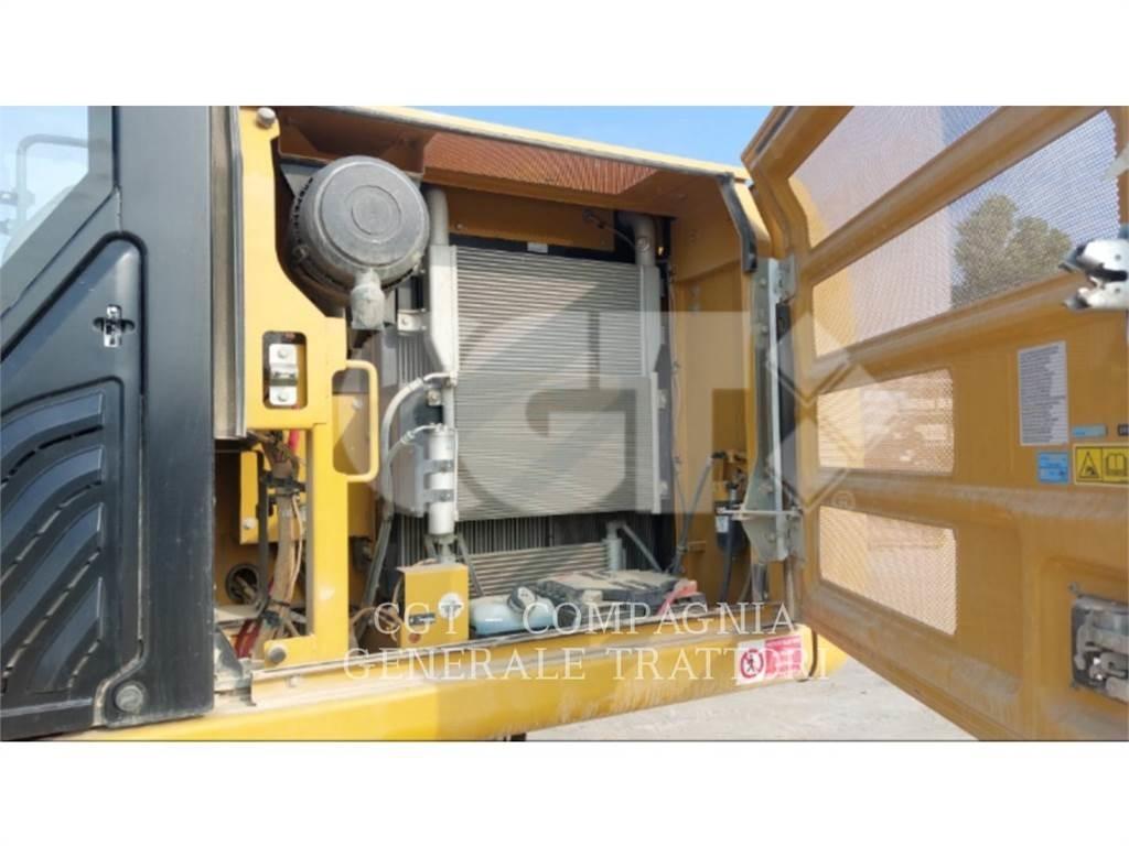 CAT 318F Pásová rýpadla