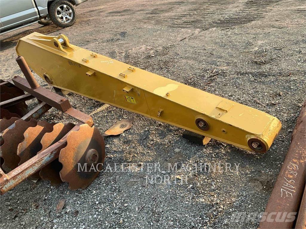 CAT 318F Kloubové plošiny