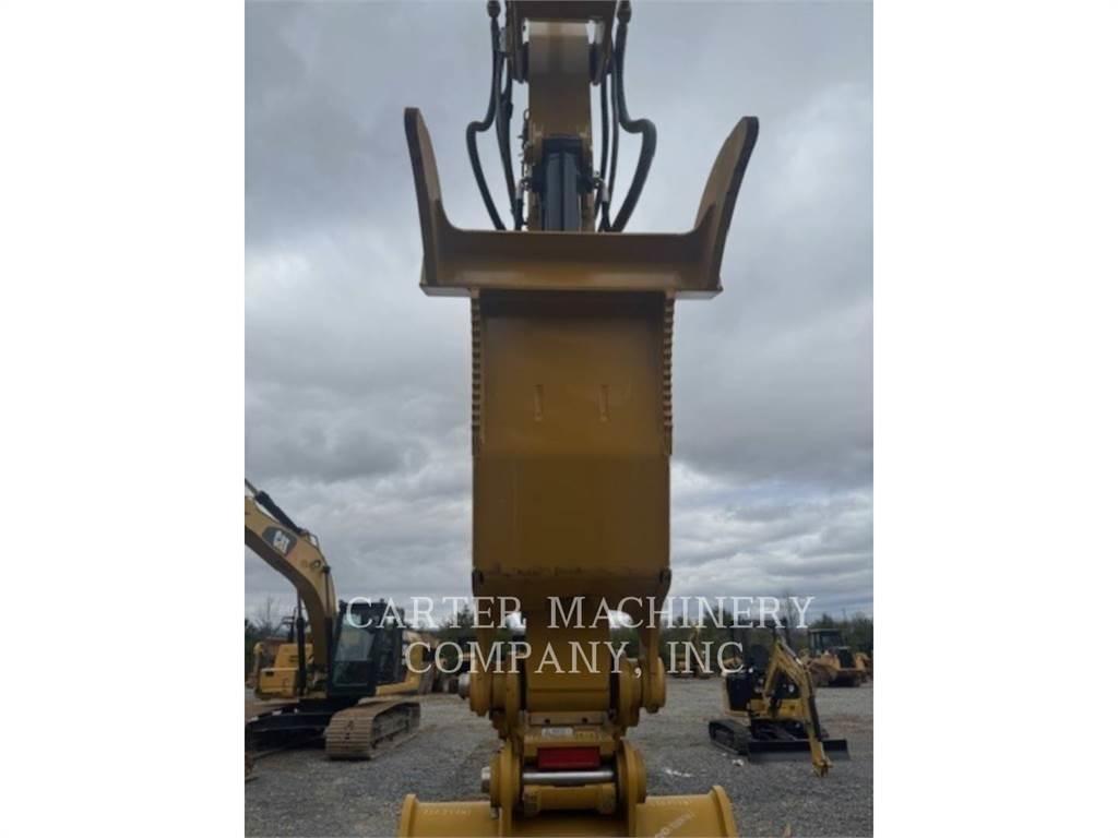 CAT 320 Pásová rýpadla
