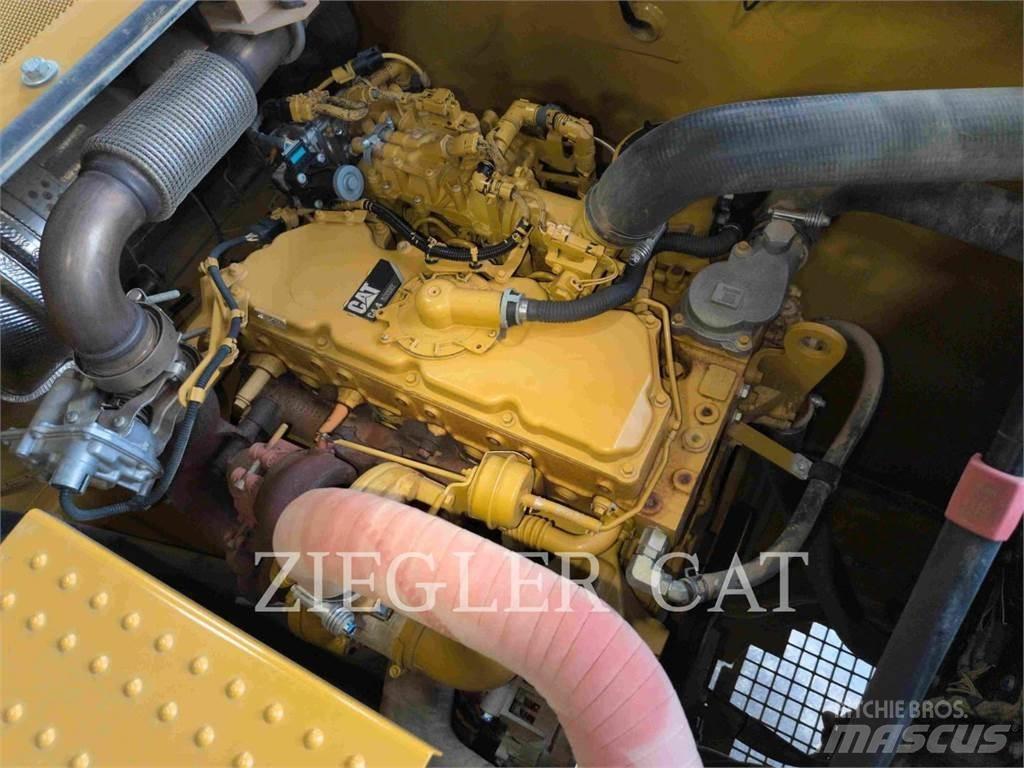 CAT 320 Pásová rýpadla