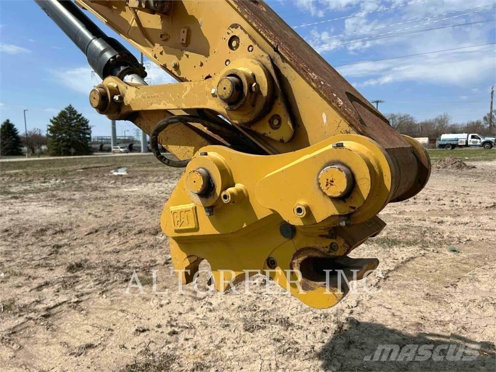 CAT 320-07 Pásová rýpadla