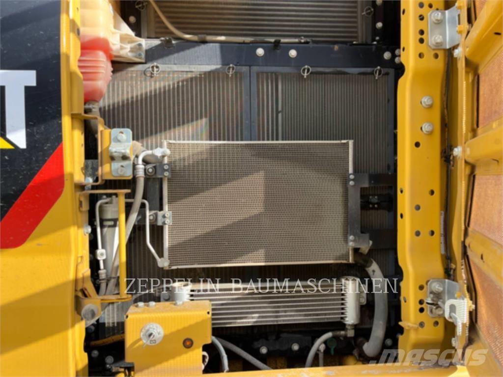 CAT 320-07A Pásová rýpadla