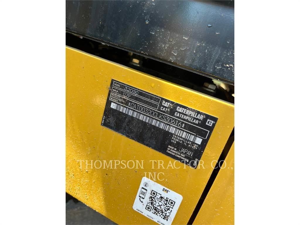CAT 320-GC Pásová rýpadla