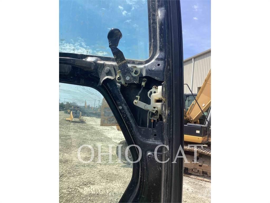 CAT 320 STD Pásová rýpadla