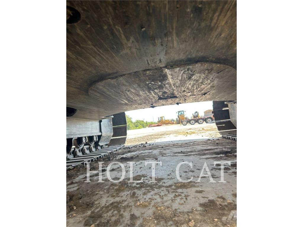 CAT 320 TC Pásová rýpadla