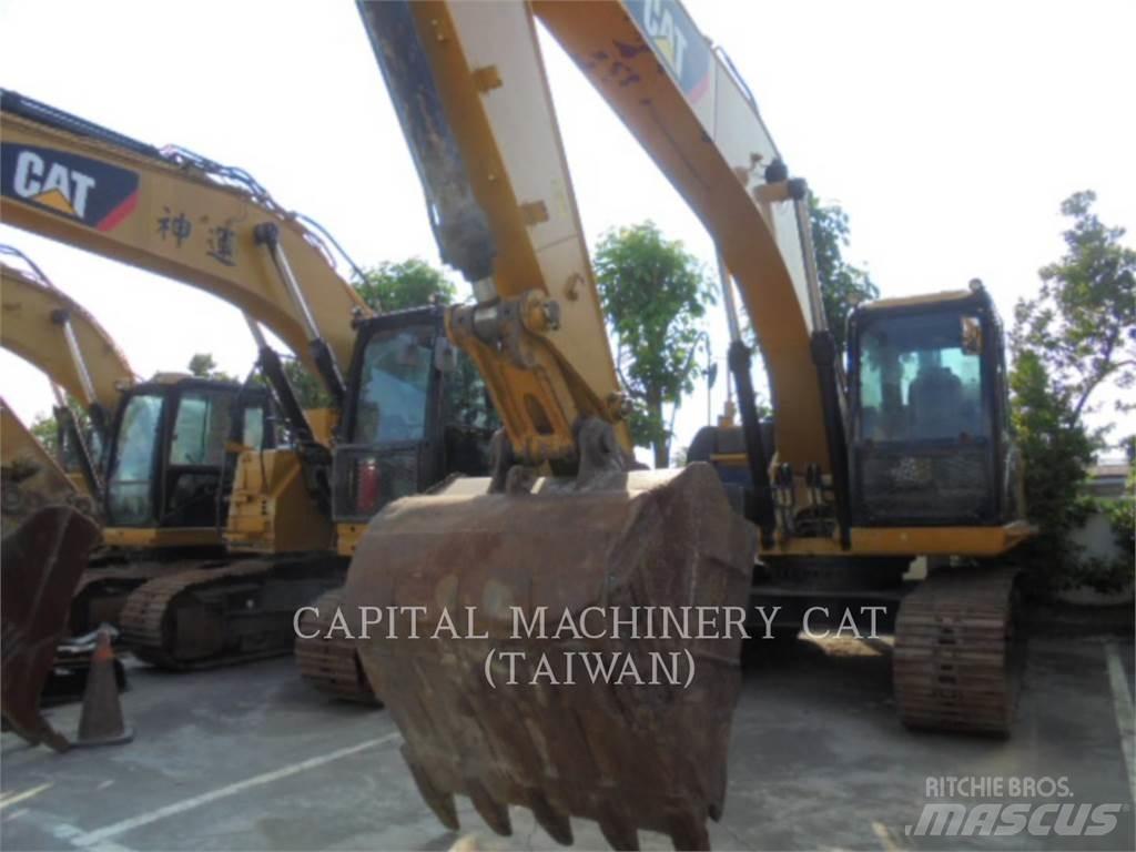 CAT 320D2 Pásová rýpadla