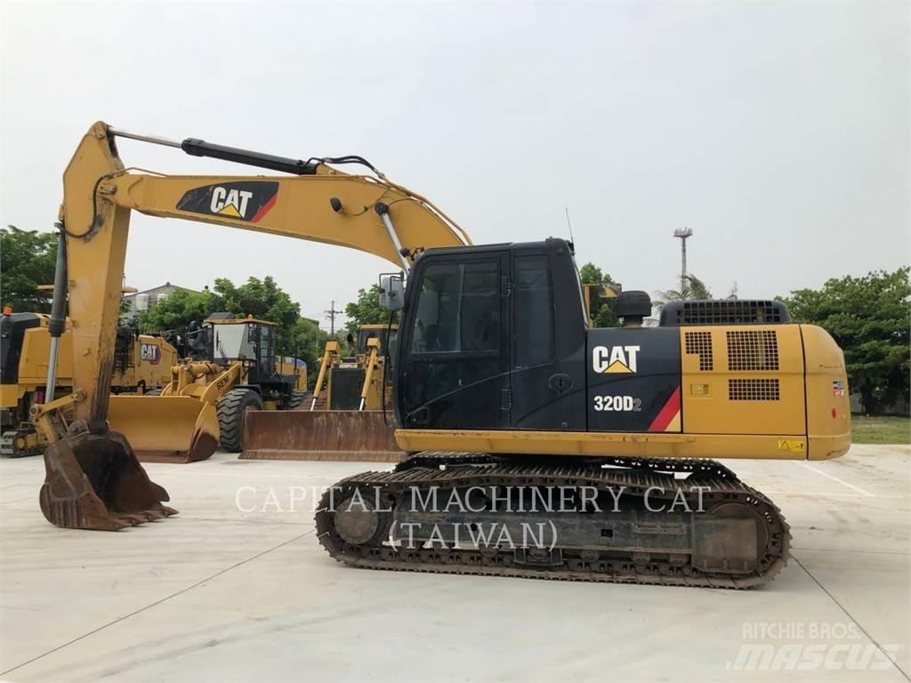 CAT 320D2 Pásová rýpadla