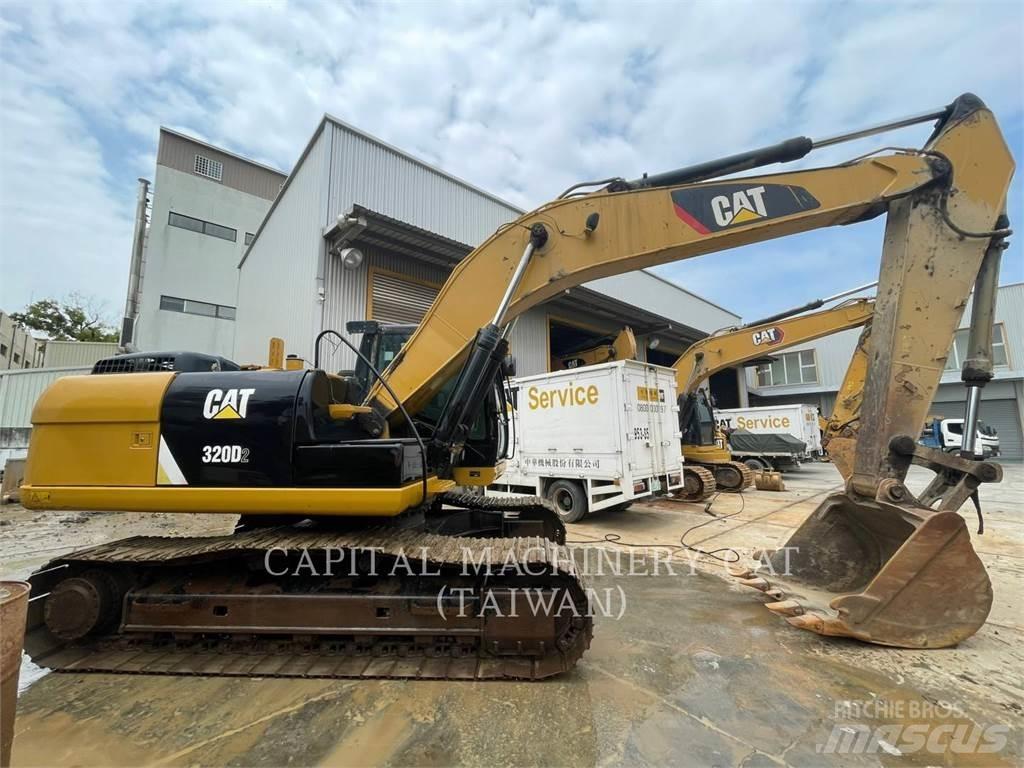 CAT 320D2 Pásová rýpadla
