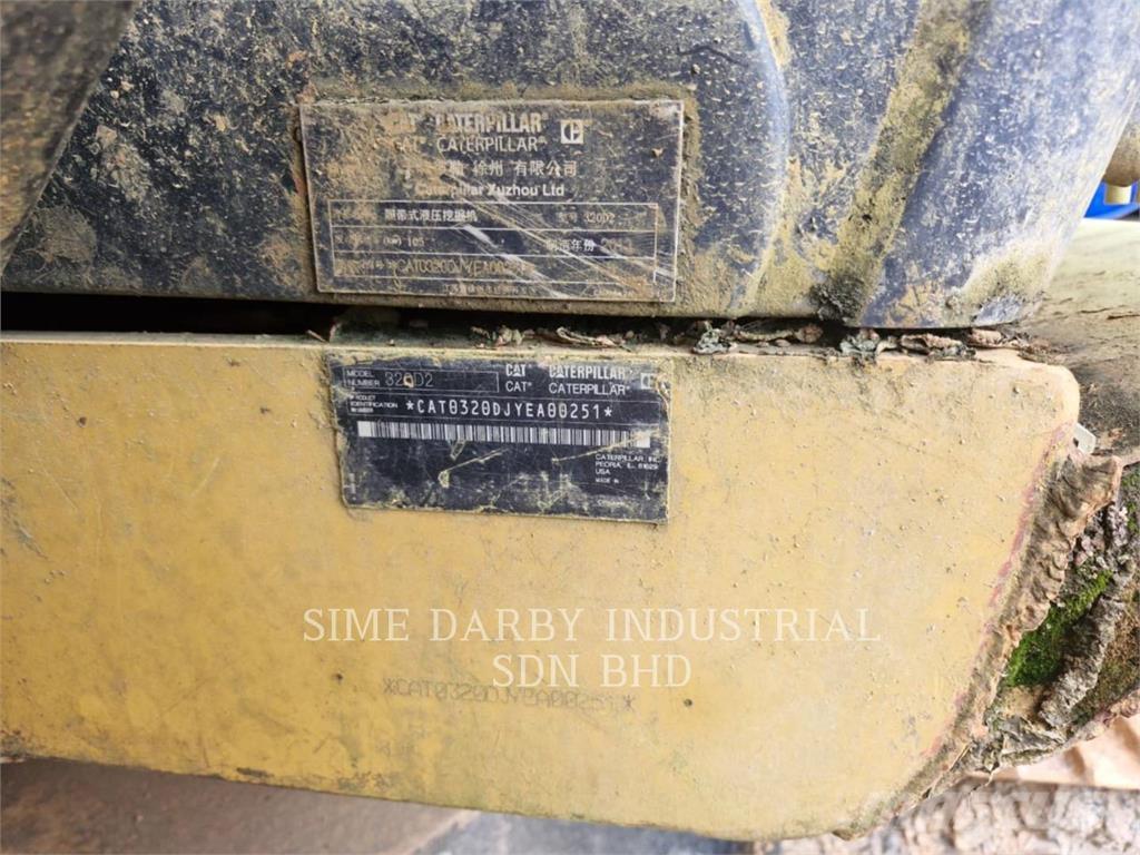CAT 320D2 Pásová rýpadla
