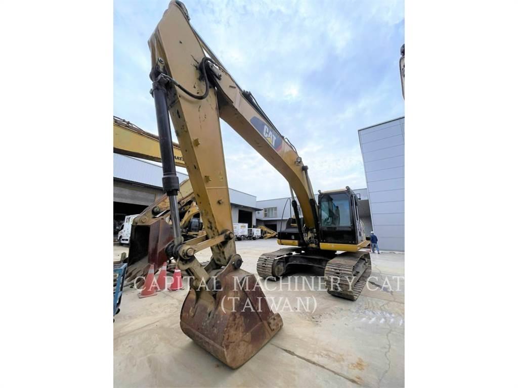 CAT 320D2 Pásová rýpadla