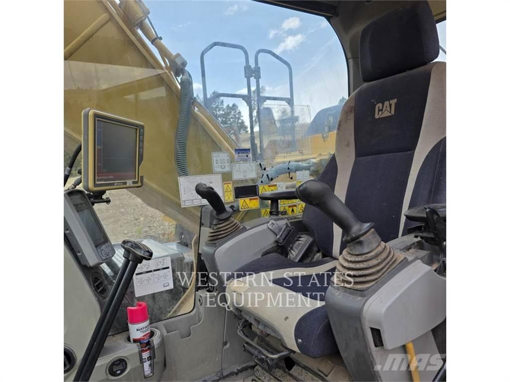 CAT 320E Pásová rýpadla
