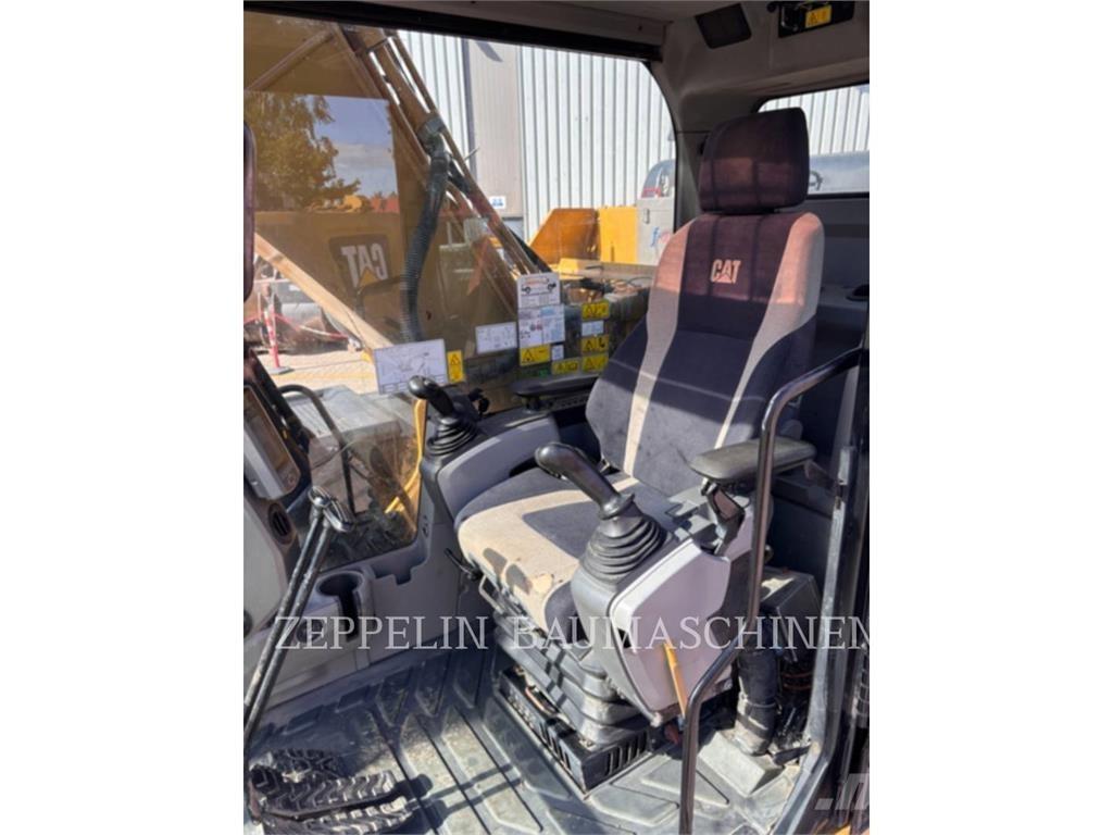 CAT 320EL Pásová rýpadla