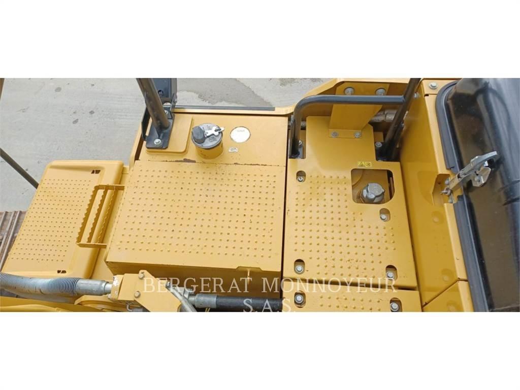 CAT 320F Pásová rýpadla