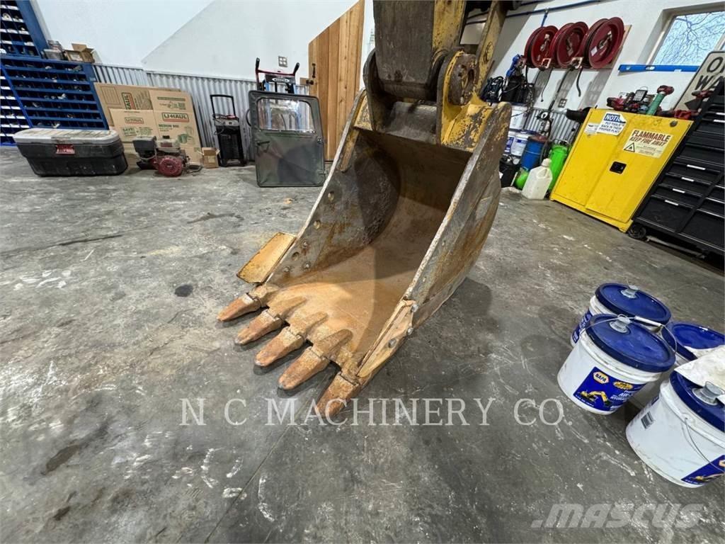CAT 320L Pásová rýpadla