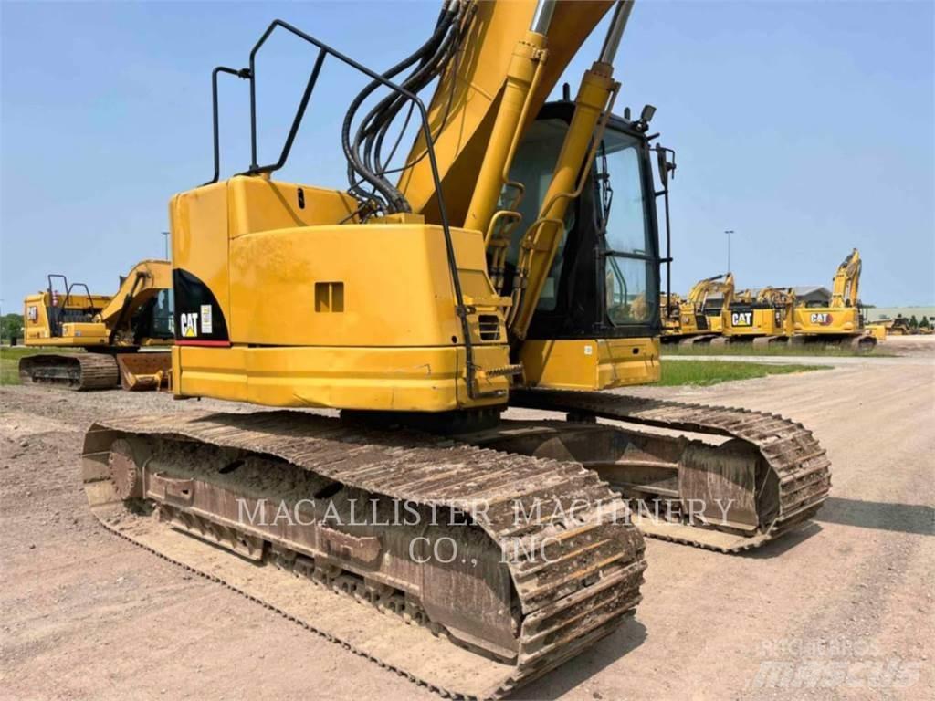 CAT 321CLCR Pásová rýpadla
