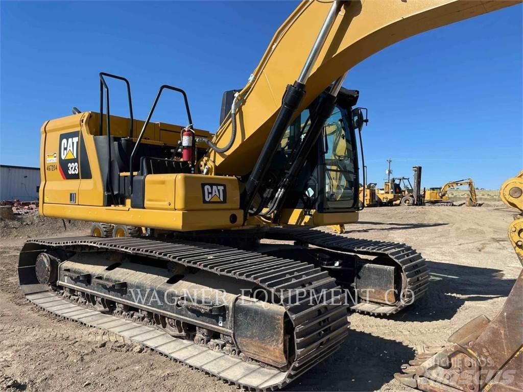 CAT 323 Pásová rýpadla