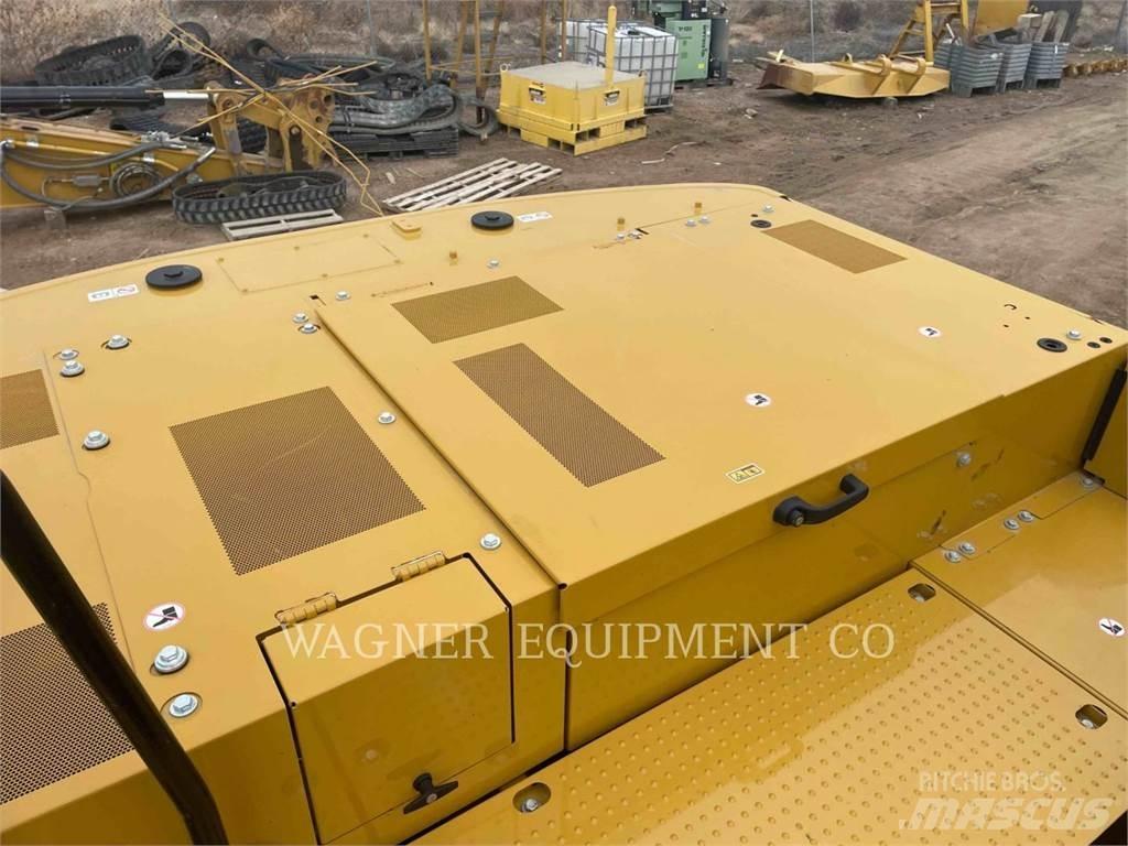 CAT 323 Pásová rýpadla