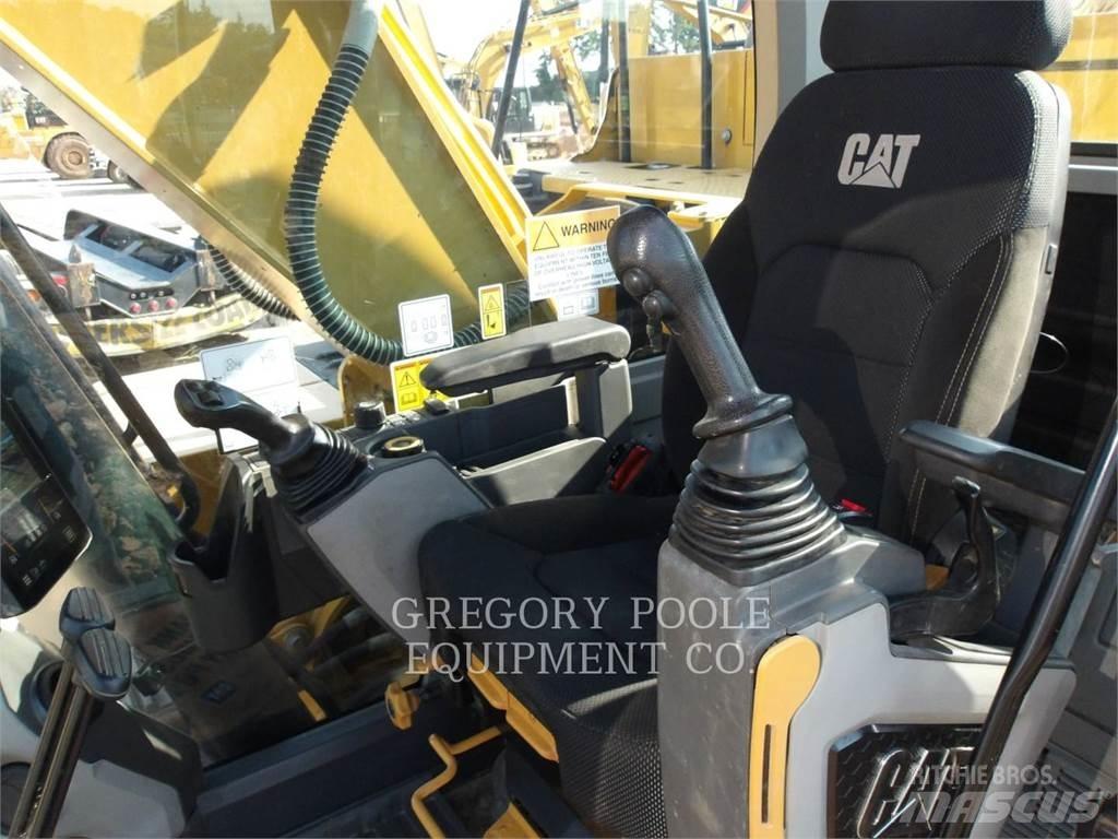 CAT 323-07 Pásová rýpadla